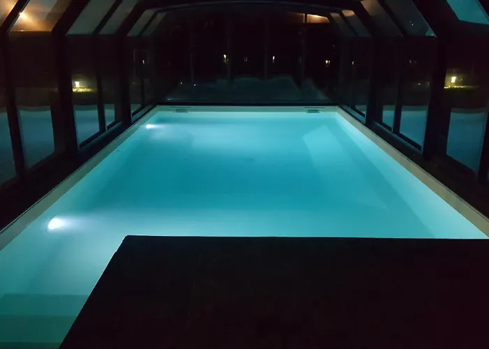 Сasa de vacaciones Balda House, Covered And Heated Pool Only For