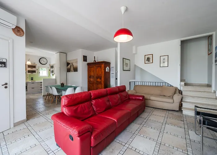 Сasa de vacaciones Balda House, Covered And Heated Pool Only For Bolonia