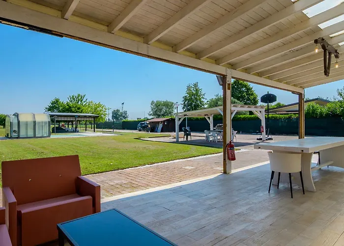 Balda House, Covered And Heated Pool Only For Bolonia