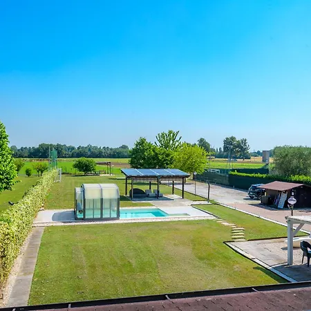 펜션 Balda House, Covered And Heated Pool Only For