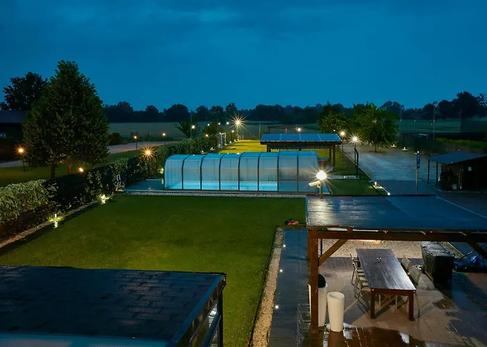 بيت للعطل Balda House, Covered And Heated Pool Only For