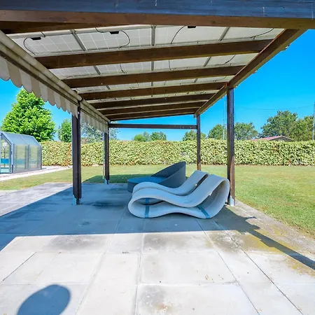 別荘 Balda House, Covered And Heated Pool Only For