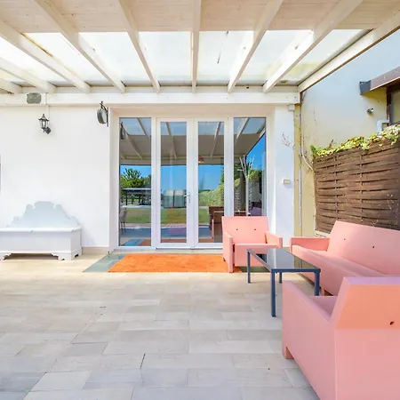 Balda House, Covered And Heated Pool Only For