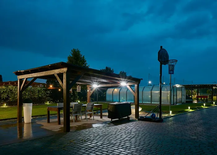 Balda House, Covered And Heated Pool Only For * Bolonia